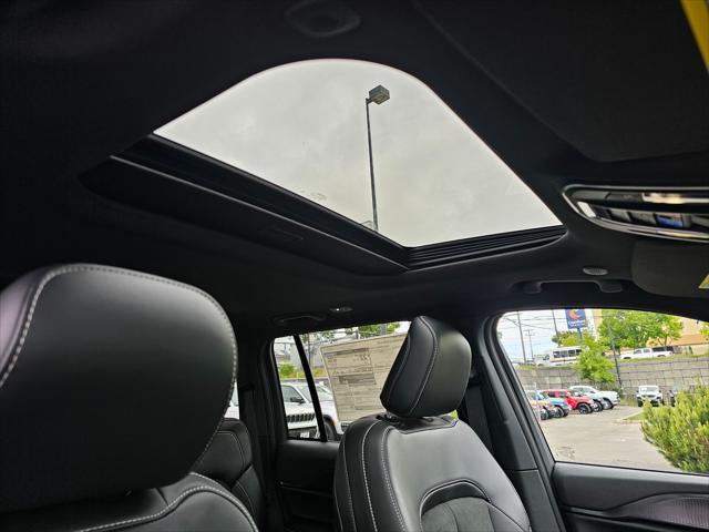 new 2025 Jeep Grand Cherokee car, priced at $40,730