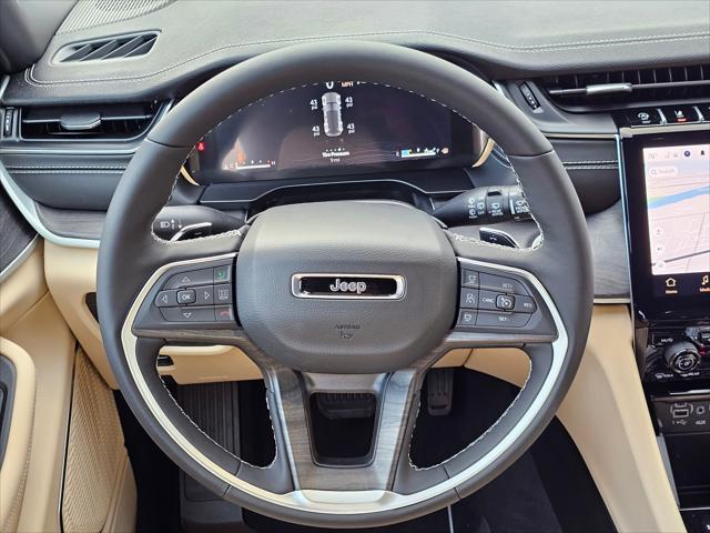 new 2025 Jeep Grand Cherokee car, priced at $45,700
