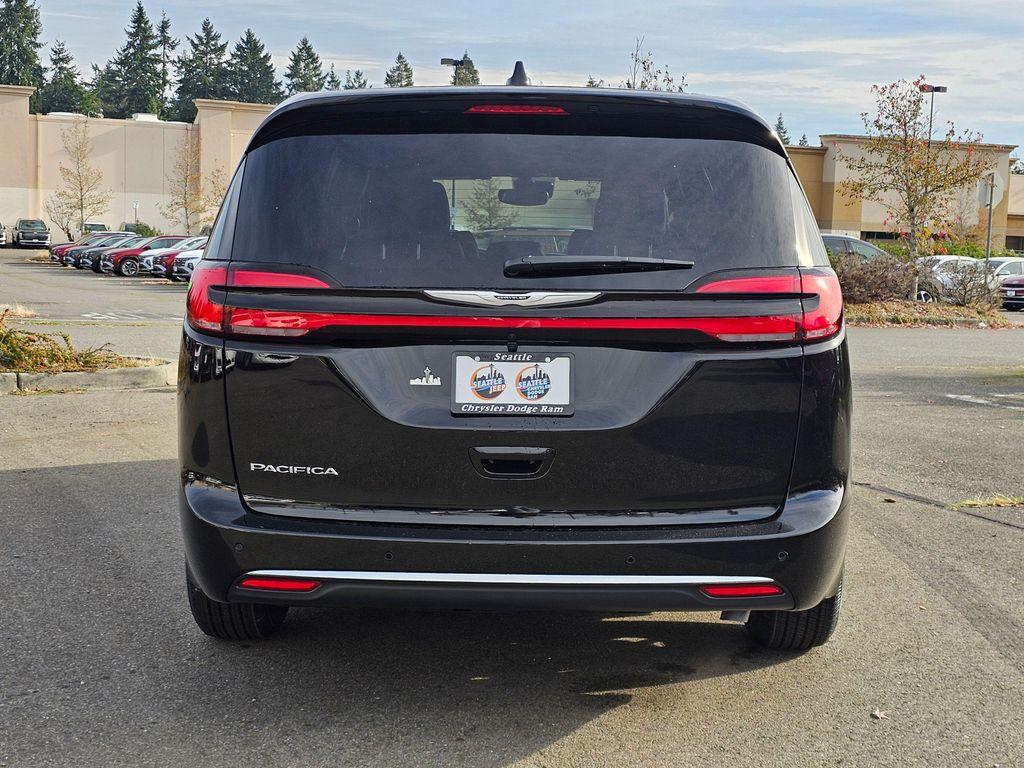new 2026 Chrysler Pacifica car, priced at $37,868