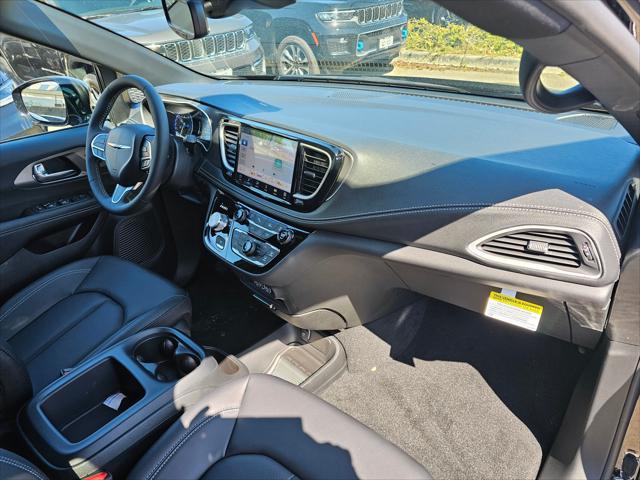 new 2025 Chrysler Pacifica car, priced at $38,145