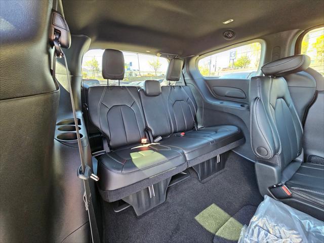 new 2025 Chrysler Pacifica car, priced at $38,145