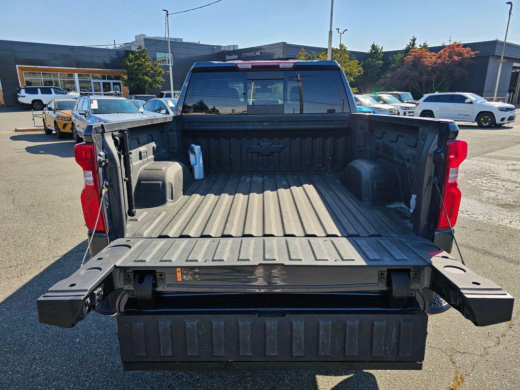used 2022 Chevrolet Silverado 1500 car, priced at $44,996