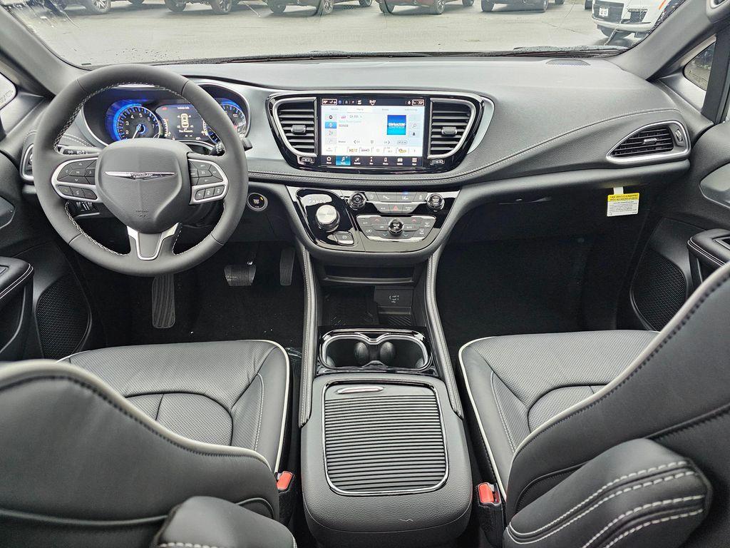 new 2026 Chrysler Pacifica car, priced at $51,445