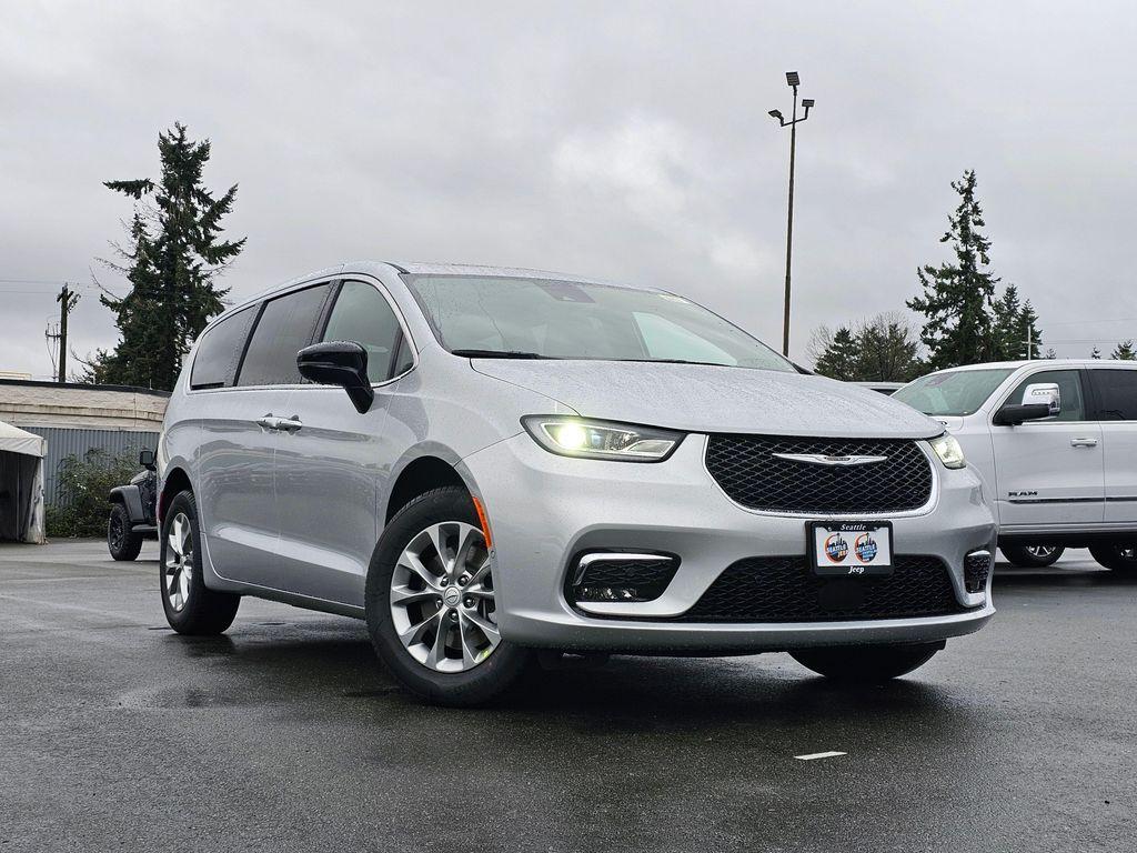 new 2026 Chrysler Pacifica car, priced at $51,445