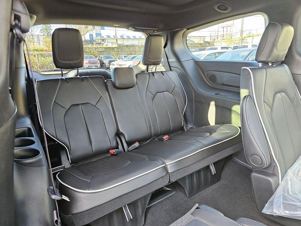 new 2026 Chrysler Pacifica car, priced at $47,955