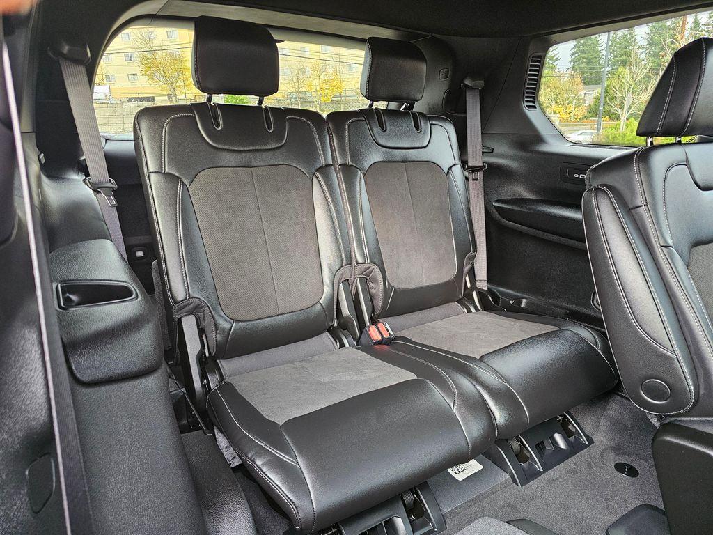 new 2025 Jeep Grand Cherokee L car, priced at $39,953