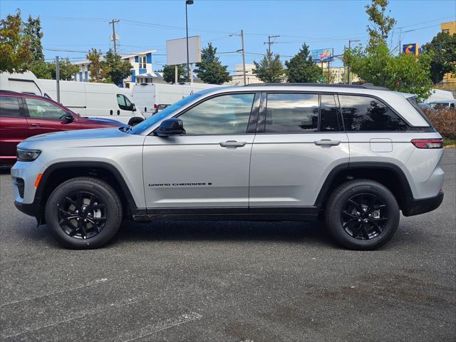 new 2024 Jeep Grand Cherokee car, priced at $40,025