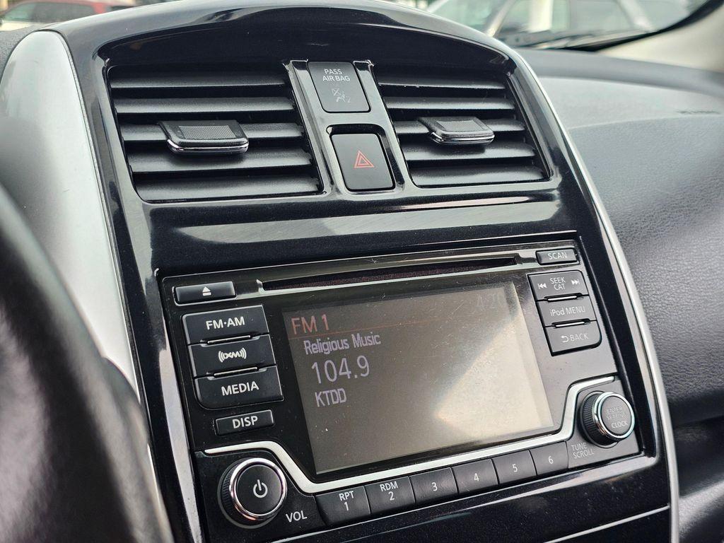 used 2017 Nissan Versa Note car, priced at $5,845