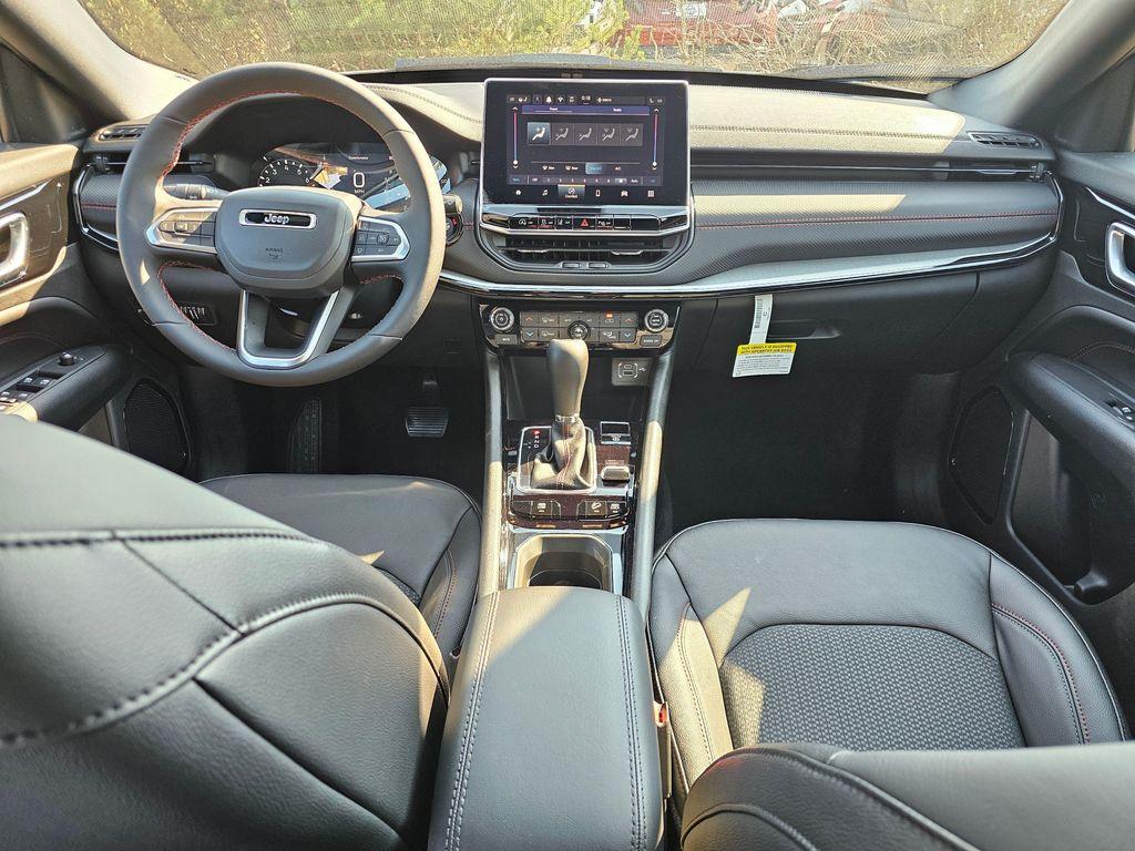 new 2025 Jeep Compass car, priced at $31,965