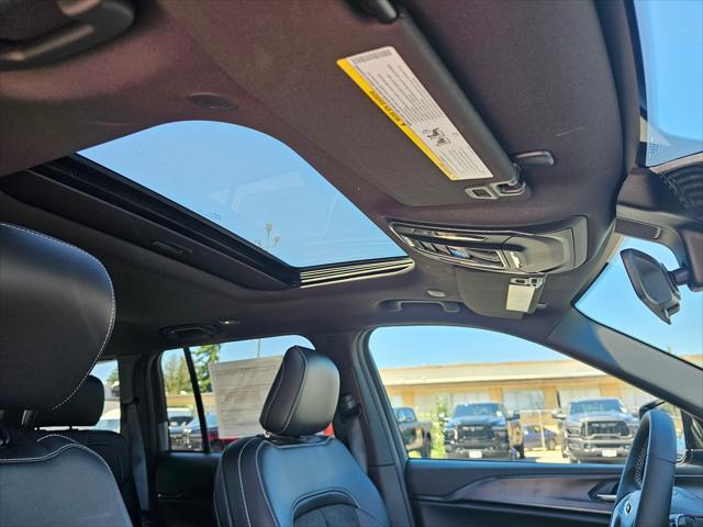 new 2025 Jeep Grand Cherokee car, priced at $43,730