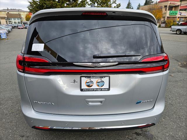 new 2023 Chrysler Pacifica Hybrid car, priced at $49,720