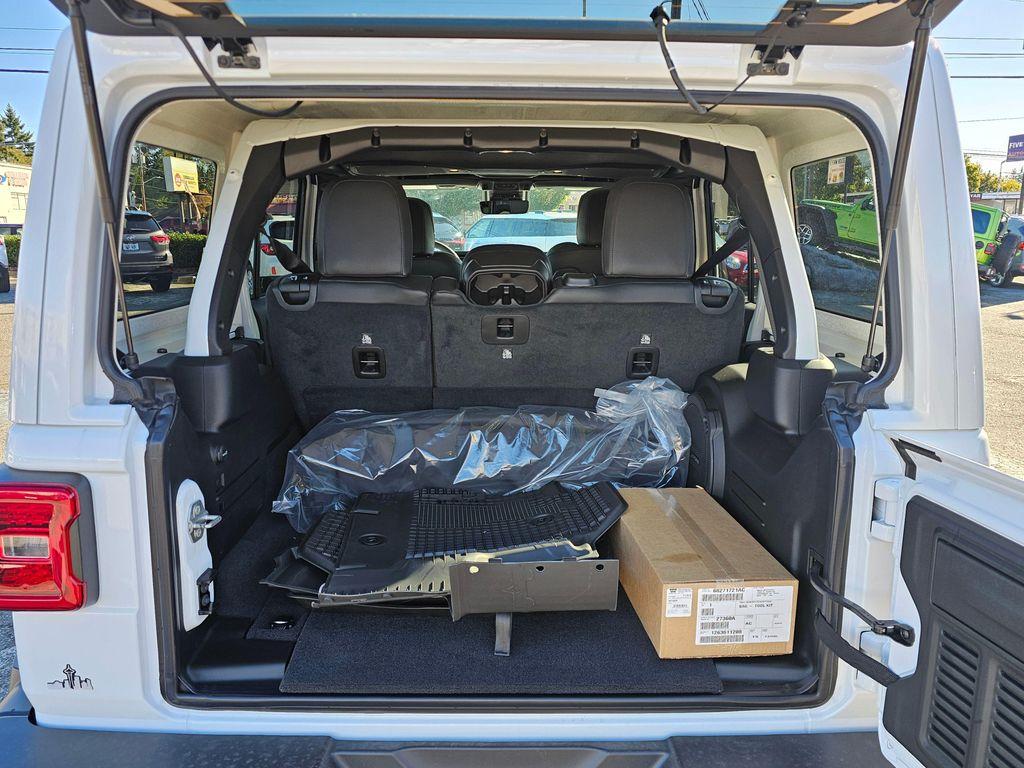 new 2025 Jeep Wrangler car, priced at $51,408