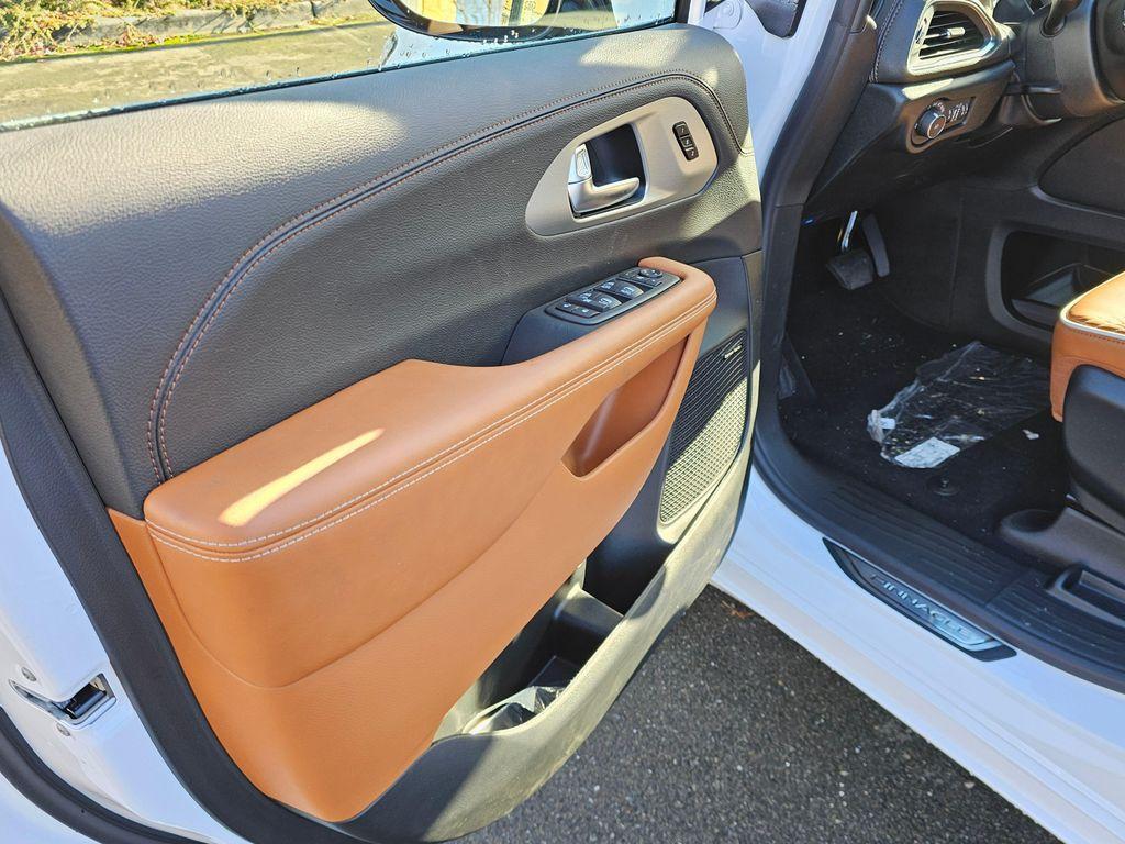 new 2026 Chrysler Pacifica car, priced at $47,983