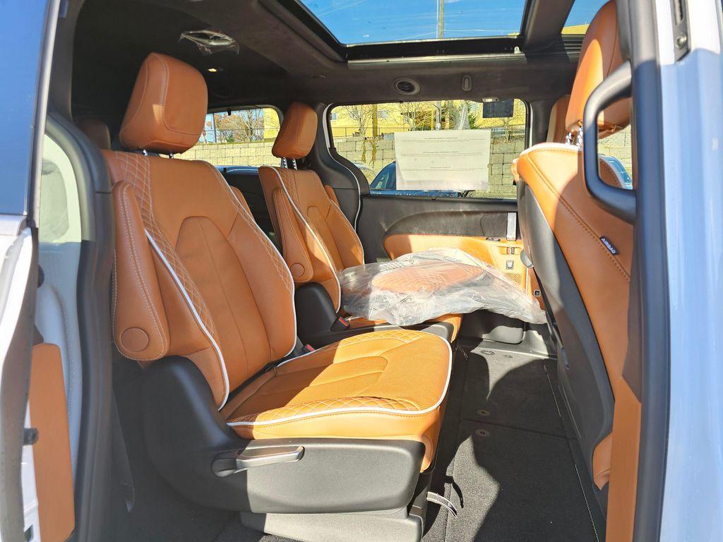 new 2026 Chrysler Pacifica car, priced at $47,983
