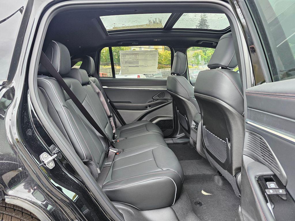 new 2025 Jeep Wagoneer S car, priced at $52,040