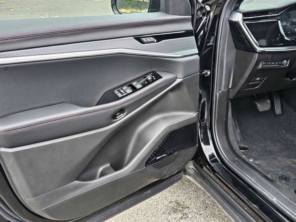 new 2025 Jeep Wagoneer S car, priced at $52,040