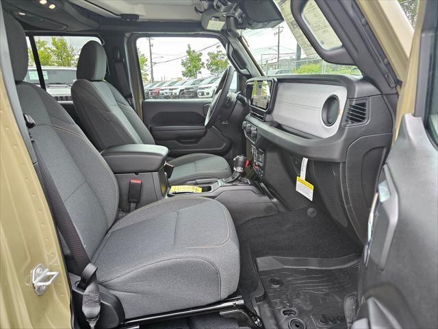 new 2025 Jeep Gladiator car, priced at $55,225