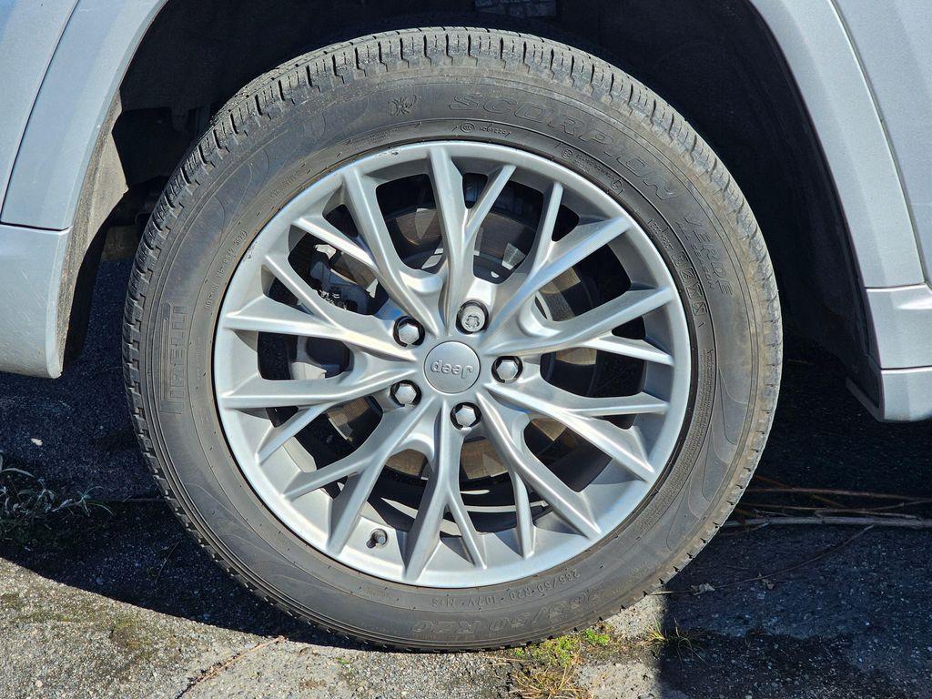 used 2022 Jeep Grand Cherokee 4xe car, priced at $38,888
