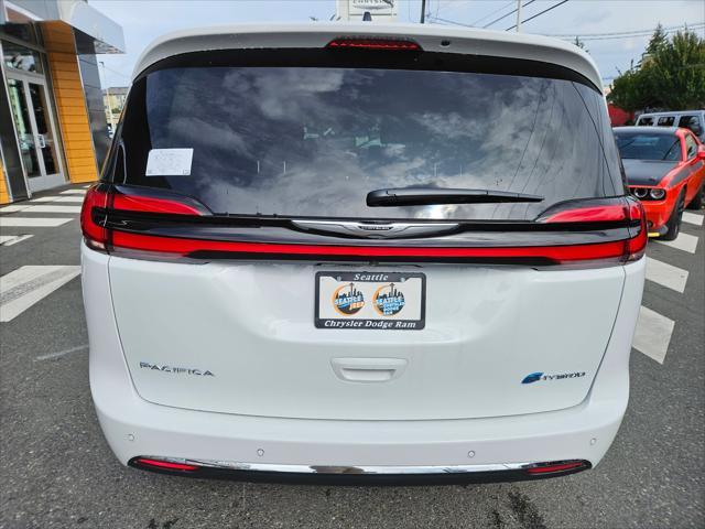 new 2023 Chrysler Pacifica Hybrid car, priced at $54,675