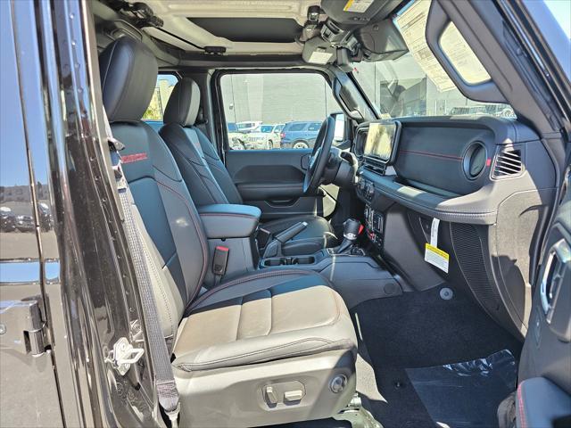 new 2025 Jeep Gladiator car, priced at $61,165