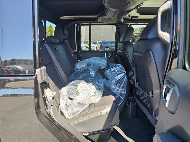 new 2025 Jeep Gladiator car, priced at $61,165
