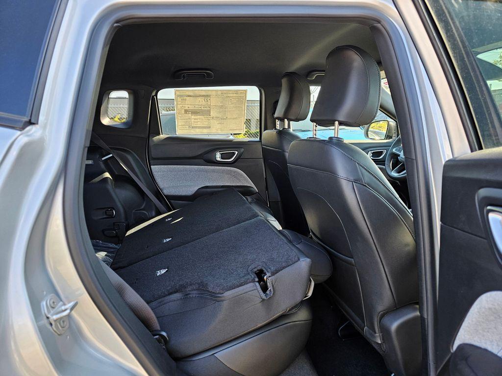 new 2025 Jeep Compass car, priced at $25,535
