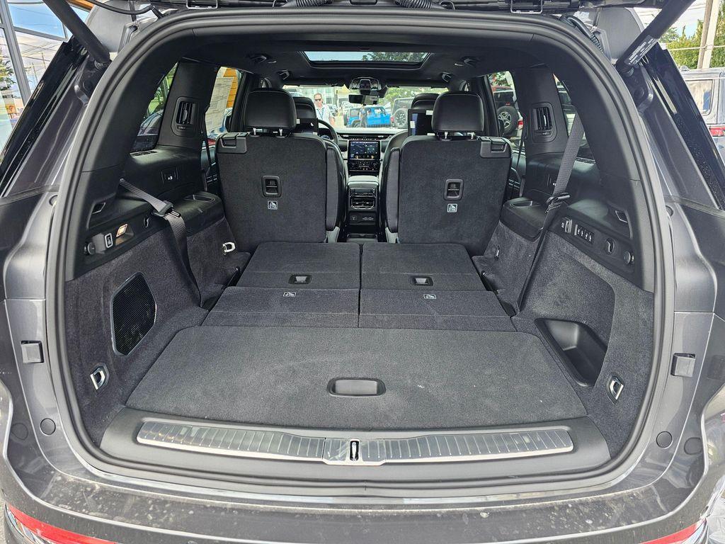 new 2024 Jeep Grand Cherokee L car, priced at $55,425