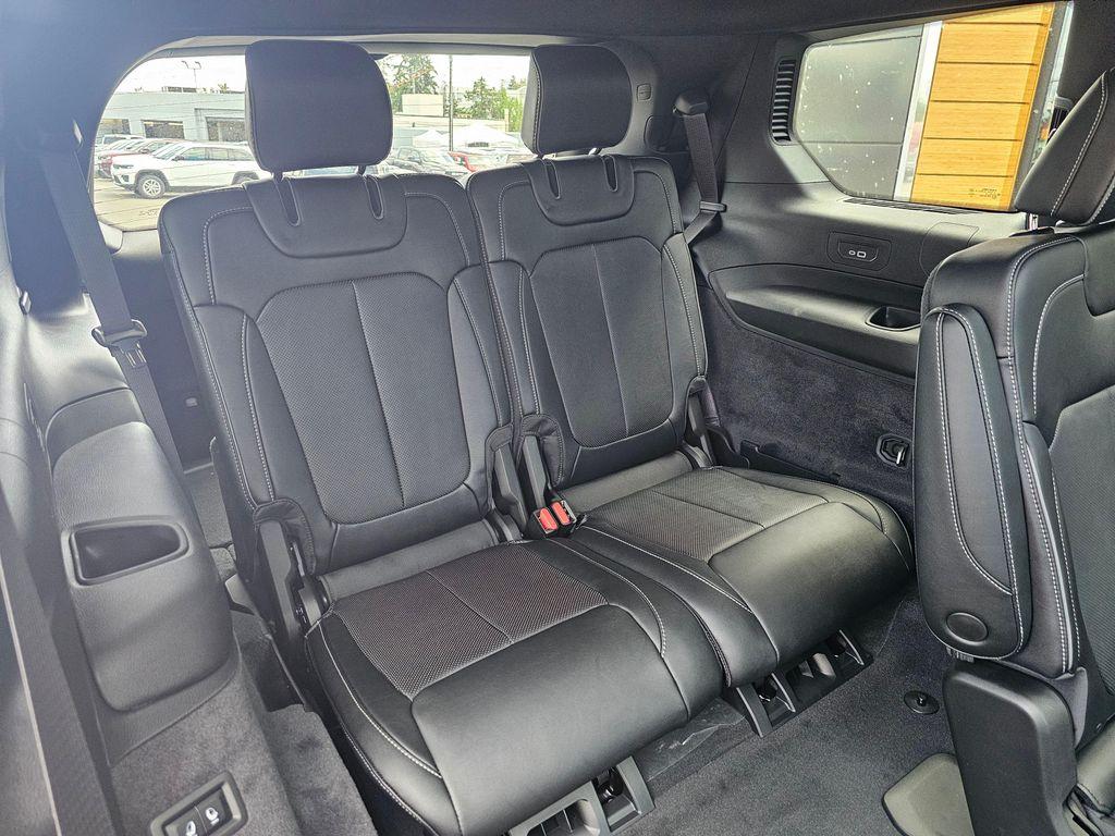 new 2024 Jeep Grand Cherokee L car, priced at $55,425