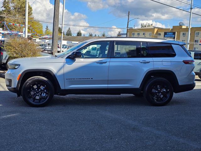 new 2024 Jeep Grand Cherokee L car, priced at $37,275