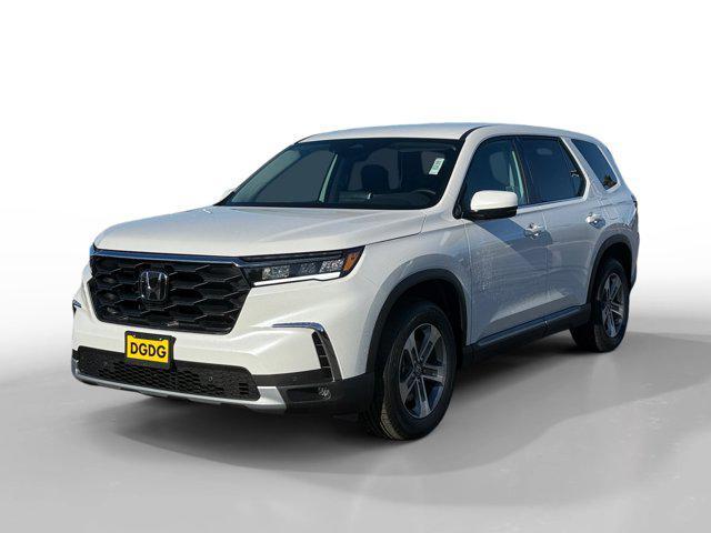 new 2025 Honda Pilot car, priced at $48,280