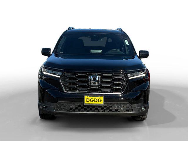 new 2025 Honda Pilot car, priced at $43,795
