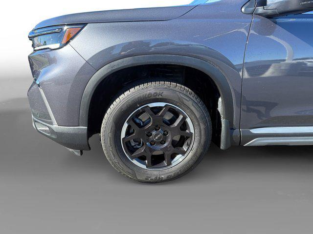 used 2025 Honda Pilot car, priced at $42,988