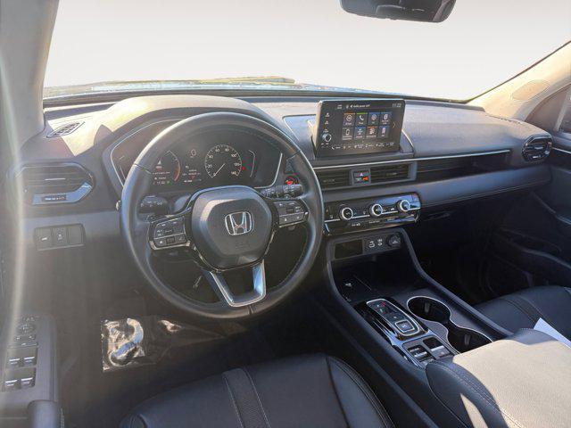 used 2025 Honda Pilot car, priced at $42,988
