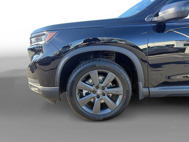 new 2025 Honda Pilot car, priced at $43,795