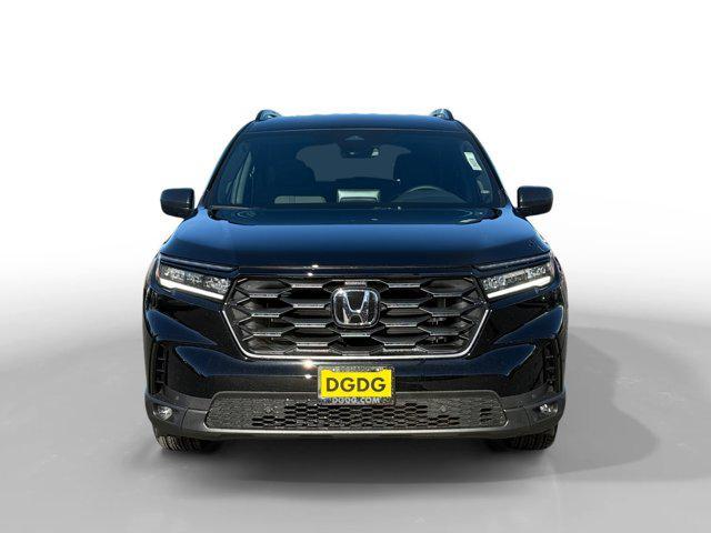 new 2025 Honda Pilot car, priced at $43,795