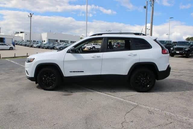 used 2023 Jeep Cherokee car, priced at $25,764