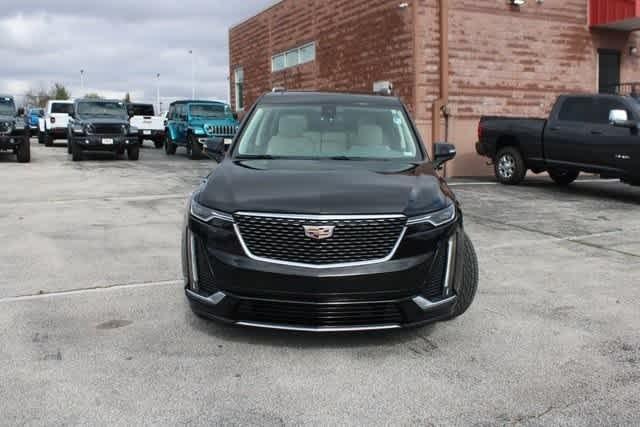 used 2022 Cadillac XT6 car, priced at $32,997