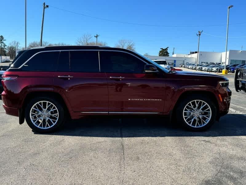 used 2022 Jeep Grand Cherokee car, priced at $45,555