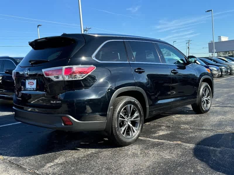 used 2016 Toyota Highlander car, priced at $22,496