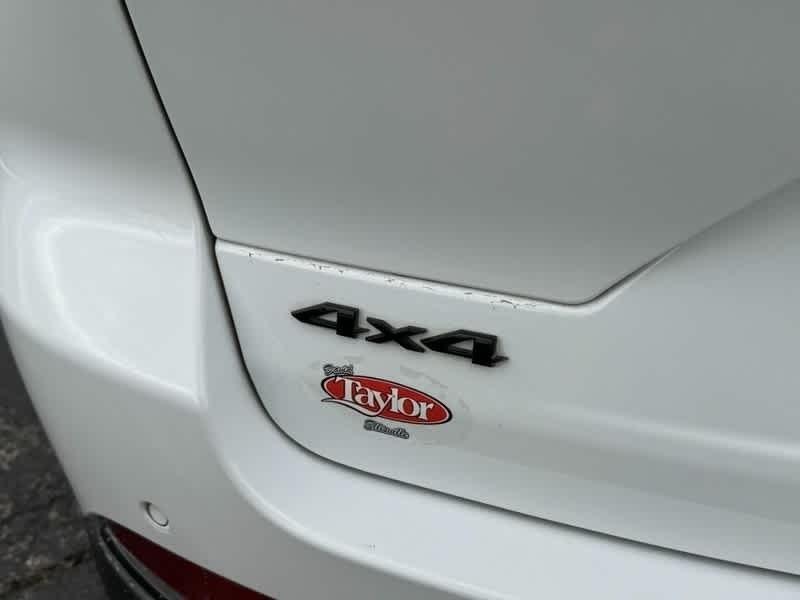 used 2022 Jeep Grand Cherokee car, priced at $31,947