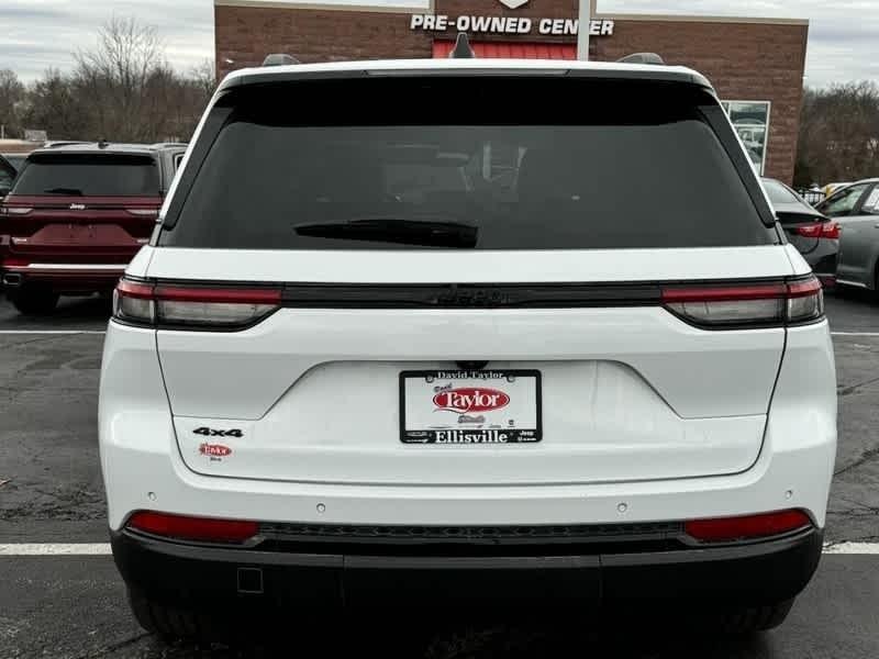used 2022 Jeep Grand Cherokee car, priced at $31,947