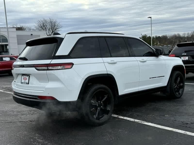 used 2022 Jeep Grand Cherokee car, priced at $31,947