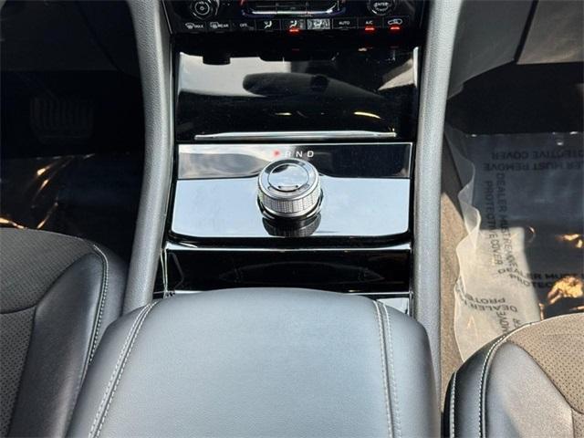 used 2022 Jeep Grand Cherokee car, priced at $30,998