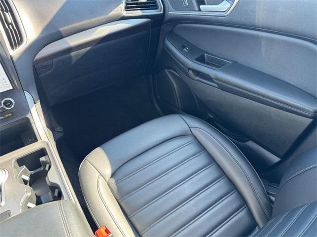 used 2024 Ford Edge car, priced at $25,500