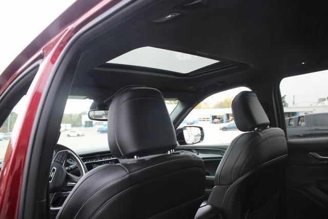 used 2023 Jeep Grand Cherokee car, priced at $36,750