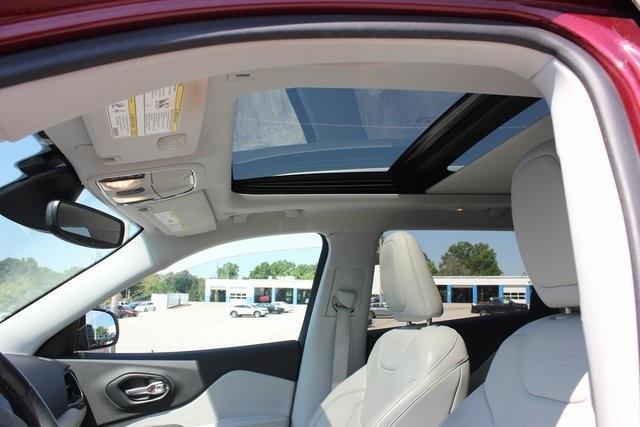 used 2019 Jeep Cherokee car, priced at $18,998