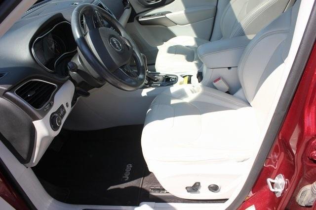 used 2019 Jeep Cherokee car, priced at $18,998