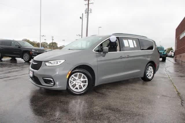 used 2022 Chrysler Pacifica car, priced at $23,955