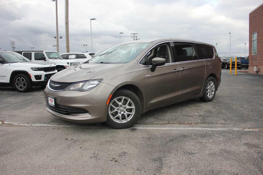 used 2017 Chrysler Pacifica car, priced at $13,998