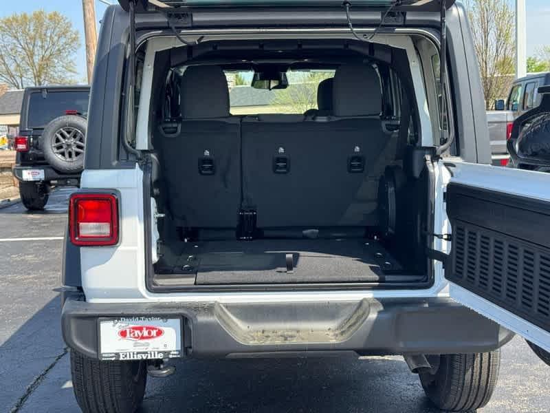 new 2025 Jeep Wrangler car, priced at $52,040